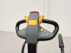 Apilador Electrico con plataforma mb forklift ES16-RSiL (Litio) - Elevacion de base - 2968008 | Europea de Carretillas