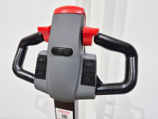 Transpaleta Electrica mb forklift EPL154 (Litio) 24V 30Ah - 3125126 | Europea de Carretillas