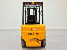 Carretilla Elevadora Electrica 4 ruedas mb forklift EFL252 (Litio) 80V 205Ah - 3258023 | Europea de Carretillas