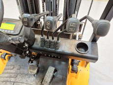 Carretilla Elevadora Electrica 4 ruedas mb forklift EFL252 (Litio) 80V 205Ah - 3258023 | Europea de Carretillas