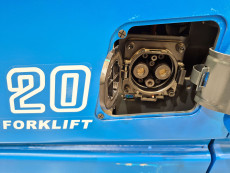 Carretilla Elevadora Electrica 3 ruedas byd ECB20SB - 3330010 | Europea de Carretillas