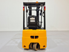 Carretilla Elevadora Electrica 3 ruedas mb forklift CPD18TVL (Litio) 80V 205Ah - 3521070 | Europea de Carretillas