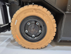 Carretilla Elevadora Electrica 3 ruedas mb forklift CPD18TVL (Litio) 80V 205Ah - 3521070 | Europea de Carretillas