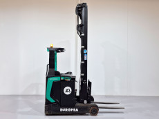 Carretilla Retractil conductor sentado mitsubishi RB16N2HC - 3563002 | Europea de Carretillas