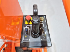 Plataforma Vertical Electrica snorkel TM12 - 3596024 | Europea de Carretillas