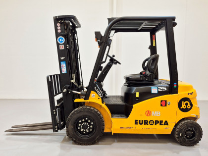 Carretilla Elevadora Electrica 4 ruedas mb forklift EFL253 (Litio) 80V 205Ah - 3629003 | Europea de Carretillas