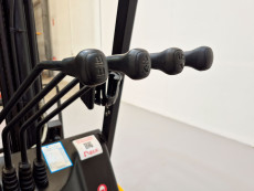 Carretilla Elevadora Electrica 4 ruedas mb forklift EFL253 (Litio) 80V 205Ah - 3629003 | Europea de Carretillas