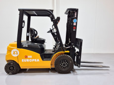 Carretilla Elevadora Electrica 4 ruedas mb forklift EFL253 (Litio) 80V 205Ah - 3629009 | Europea de Carretillas