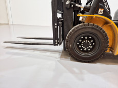 Carretilla Elevadora Electrica 4 ruedas mb forklift EFL253 (Litio) 80V 205Ah - 3629009 | Europea de Carretillas