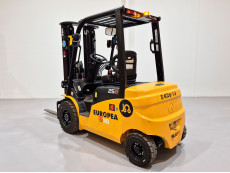 Carretilla Elevadora Electrica 4 ruedas mb forklift EFL253 (Litio) 80V 280Ah - 3629014 | Europea de Carretillas