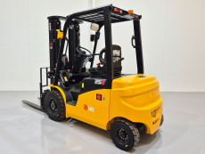 Carretilla Elevadora Electrica 4 ruedas mb forklift EFL253 (Litio) 80V 205Ah - 3629033 | Europea de Carretillas