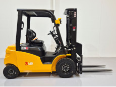 Carretilla Elevadora Electrica 4 ruedas mb forklift EFL253 (Litio) 80V 205Ah - 3629033 | Europea de Carretillas