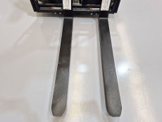 Carretilla Elevadora Electrica 4 ruedas mb forklift EFL253 (Litio) 80V 205Ah - 3629033 | Europea de Carretillas