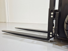 Carretilla Elevadora Electrica 4 ruedas mb forklift EFL253 (Litio) 80V 205Ah - 3629033 | Europea de Carretillas