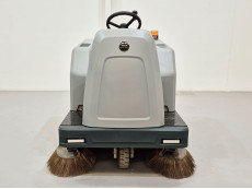 Barredora Conductor sentado bhior BS1400 - 3640004 | Europea de Carretillas