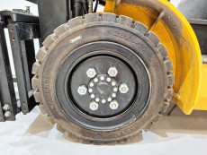 Carretilla Elevadora Electrica 4 ruedas mb forklift EFL353 - 3662003 | Europea de Carretillas