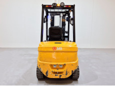 Carretilla Elevadora Electrica 4 ruedas mb forklift EFL353 - 3662006 | Europea de Carretillas