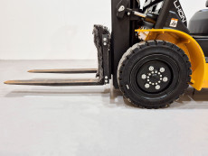 Carretilla Elevadora Electrica 4 ruedas mb forklift EFL353 - 3662006 | Europea de Carretillas