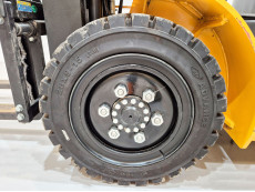 Carretilla Elevadora Electrica 4 ruedas mb forklift EFL353 - 3662006 | Europea de Carretillas