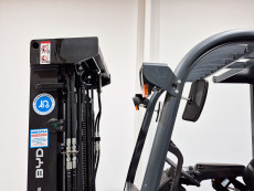 Carretilla Elevadora Electrica 4 ruedas byd SEF25C LitioHierroFosfato - 3675002 | Europea de Carretillas