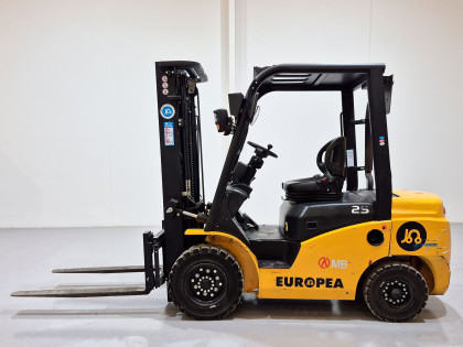 Carretilla Elevadora Diesel mb forklift CPCD25T8-G51 - 3823006 | Europea de Carretillas