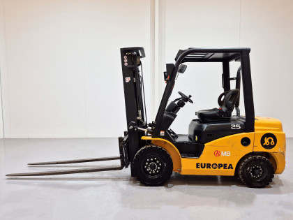 Carretilla Elevadora Diesel mb forklift CPCD25T8-G51 - 3823010 | Europea de Carretillas