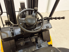 Carretilla Elevadora Diesel mb forklift CPCD25T8-G51 - 3823011 | Europea de Carretillas