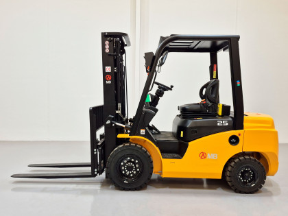 Carretilla Elevadora Diesel mb forklift CPCD25T8-G51 - 3823013 | Europea de Carretillas