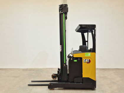 Carretilla Retractil conductor sentado caterpillar NR14N3C - 3963002 | Europea de Carretillas