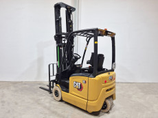 Carretilla Elevadora Electrica 3 ruedas caterpillar EP18CN2T (LITIO) - 3965002 | Europea de Carretillas