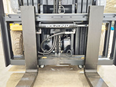 Carretilla Elevadora Electrica 3 ruedas caterpillar EP18CN2T (LITIO) - 3965003 | Europea de Carretillas