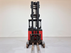 Carretilla Retractil conductor sentado linde R20 - 741008 | Europea de Carretillas