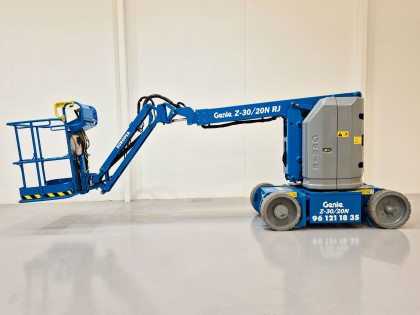 Plataforma Articulada Electrica genie Z30/20NRJ - 806026 | Europea de Carretillas