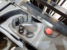 Carretilla Retractil conductor sentado hyster R1.6 HD - 2188004 | Europea de Carretillas