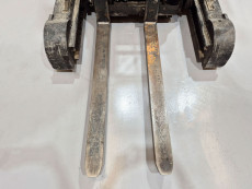 Carretilla Retractil conductor sentado hyster R1.6 HD - 2188007 | Europea de Carretillas