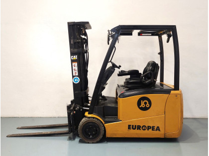 Carretilla Elevadora Electrica 3 ruedas caterpillar EP20PNT - 3593002 | Europea de Carretillas