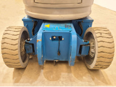Plataforma Articulada Electrica genie Z30/20NRJ - 806020 | Europea de Carretillas