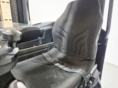 Carretilla Retractil conductor sentado caterpillar NR14N2HS (Litio) - 3455002 | Europea de Carretillas