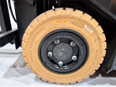 Carretilla Elevadora Electrica 3 ruedas mb forklift CPD15TVL (Litio) 80V 150Ah - 3781021 | Europea de Carretillas
