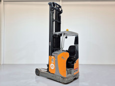 Carretilla Retractil conductor sentado still FM-X 25 - 3854003 | Europea de Carretillas