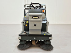 Barredora Conductor sentado bhior BS1300HXL - 3860002 | Europea de Carretillas