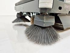 Barredora Conductor sentado bhior BS1300HXL - 3860002 | Europea de Carretillas