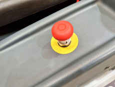 Barredora Conductor sentado bhior BS1300HXL - 3860002 | Europea de Carretillas