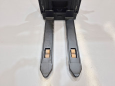 Apilador Electrico conductor a pie mb forklift ESA121 (2S270) (Gel) - 3872003 | Europea de Carretillas