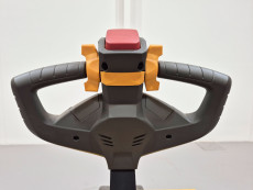 Transpaleta Electrica con plataforma caterpillar NPV20QL (Litio) - 3930002 | Europea de Carretillas