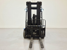 Carretilla Elevadora Electrica 4 ruedas byd ECB35iC (Litio) 80V 540Ah - 4133002 | Europea de Carretillas