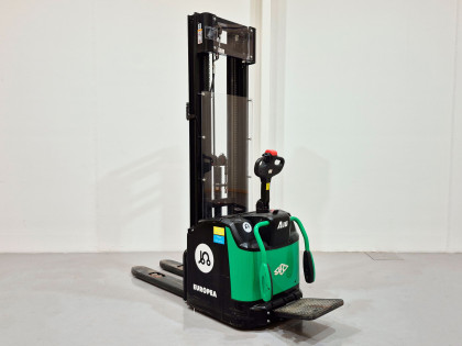 Apilador Electrico con plataforma hangcha CDD16-AC2S-I - 3576005 | Europea de Carretillas 2