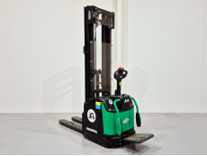 Apilador Electrico con plataforma hangcha CDD16-AC2S-I - 3576005 | Europea de Carretillas