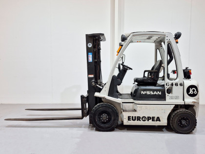 Carretilla Elevadora Diesel unicarriers Y1D2A25Q - 2511005 | Europea de Carretillas