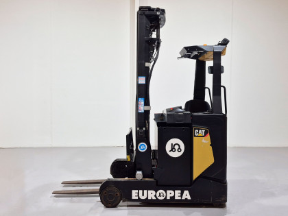 Carretilla Retractil conductor sentado caterpillar NR16N2C - 2753008 | Europea de Carretillas